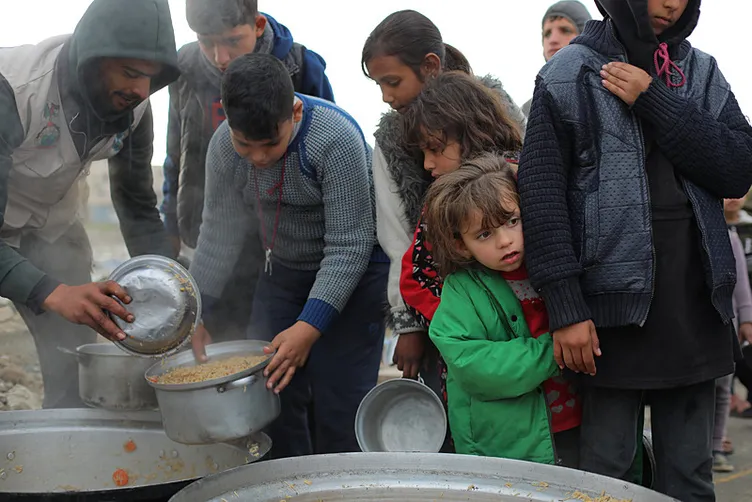Orta Doğu ateşi büyüyor! Askeri tesisler hedef alındı: Misilleme gecikmedi