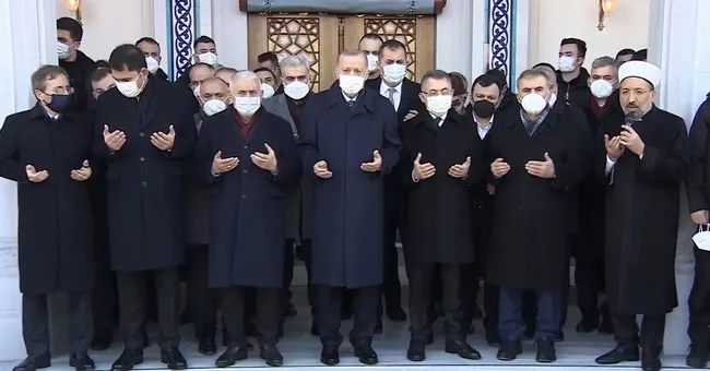son-dakika-baskan-erdogan-prof-dr-osman-ozturk-incirli-bostan-camiinin-acilisinda-konustu-1643974455530.jpg