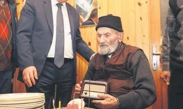 113’üncü yaşını pasta kesip kutladı #ordu 113’üncü yaşını pasta kesip kutladı #ordu