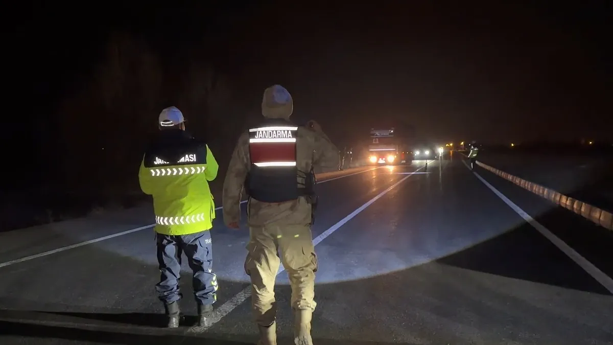 Van ve Hakkari'de uyuşturucu imalatçılarına operasyon: 8 zehir taciri yakalandı