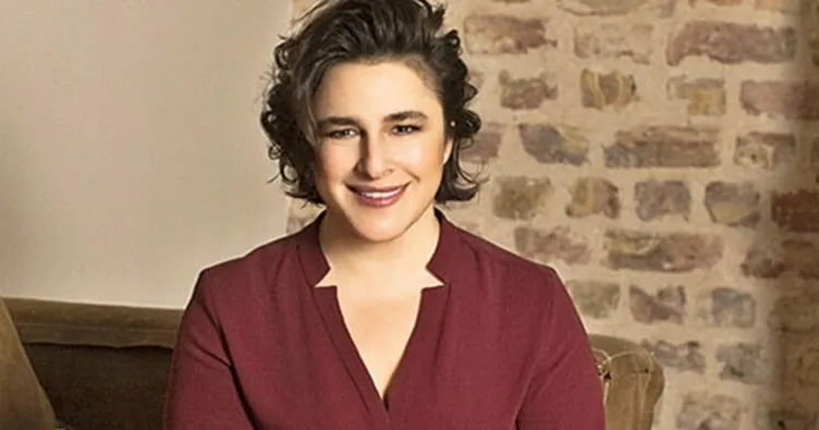 Esra Dermancıoğlu kimdir? Bir Küçük Gün Işığı’nda Ümran’ı  canlandıran Esra Dermancıoğlu kaç yaşında nereli ve hangi dizilerde oynadı?