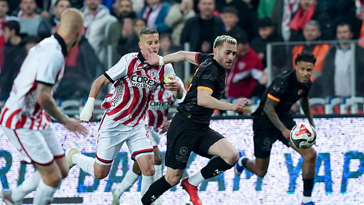 Son dakika: Galatasaray, Samsunspor’a farklı mağlup! Zirvede puan farkı 4’e indi Son dakika: Galatasaray, Samsunspor’a farklı mağlup! Zirvede puan farkı 4’e indi