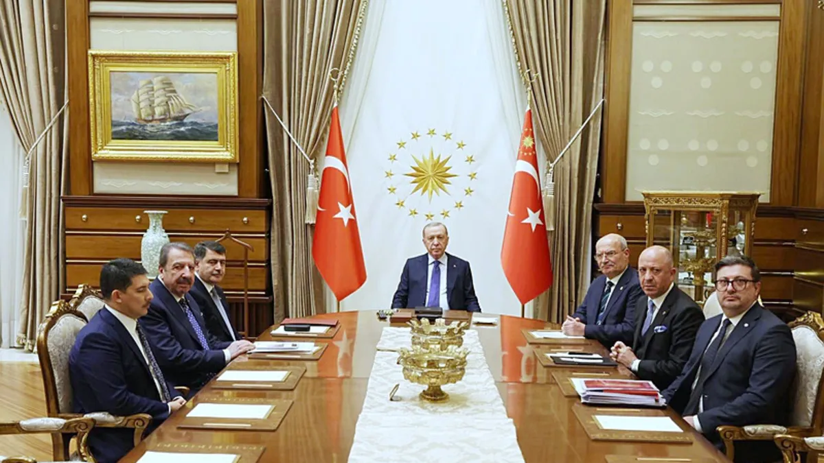 Başkan Erdoğan, ATO Başkanı Baran'ın da aralarında bulunduğu heyeti kabul etti