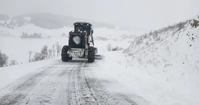 Amasya’da 28 köy yolu kardan kapandı