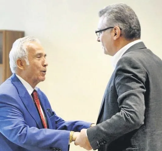 YAVUZ DONAT / Yavru Vatan’da gündem