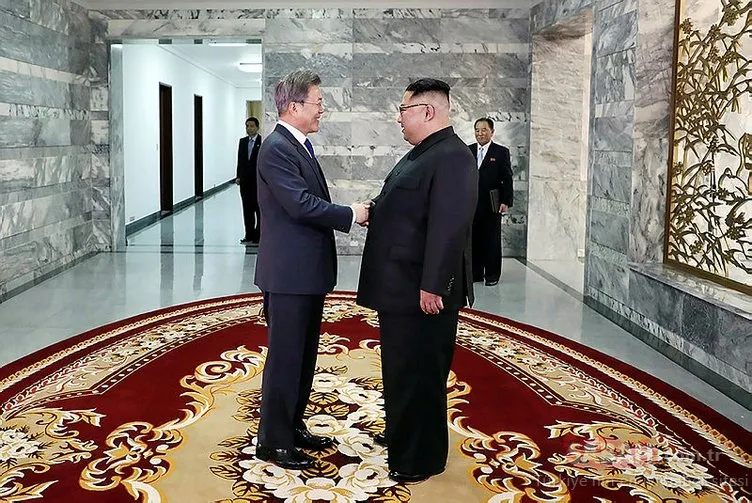 Son dakika: Kuzey ve Güney Kore liderlerinden sürpriz buluşma!