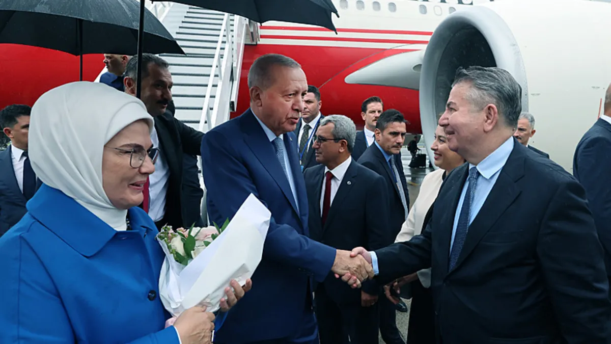 Son dakika! Başkan Erdoğan BM Zirvesi için New York'ta! Türkevi önünde yoğun ilgi haber görseli