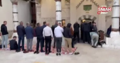 Saraybosna’da Müslümanlar bayram sabahı camilere akın etti | Video