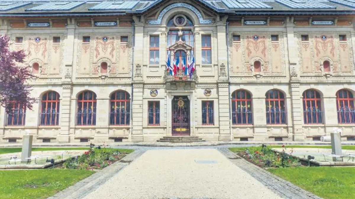 Müzeden 9,5 milyon euroluk eser çalındı