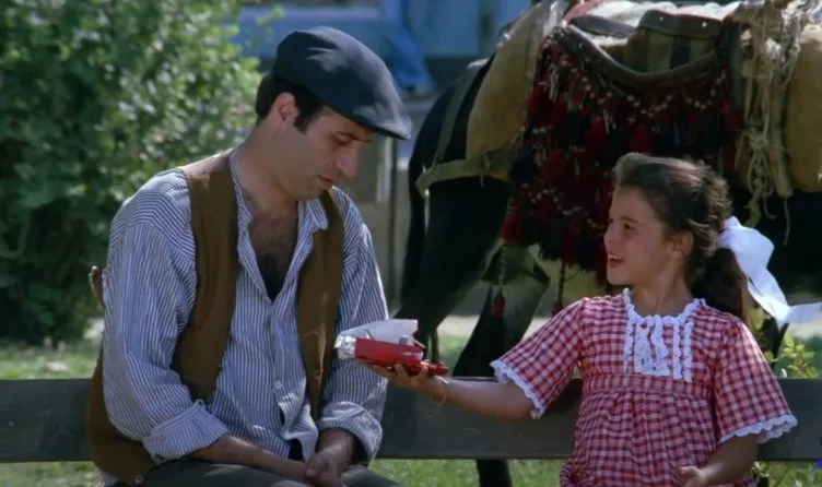 İbo ile Güllüşah’ın gönülleri fetheden yıldızıydı! Hülya Koçyiğit’in kızı Gülşah Alkoçlar bakın yıllara nasıl meydan okuyor