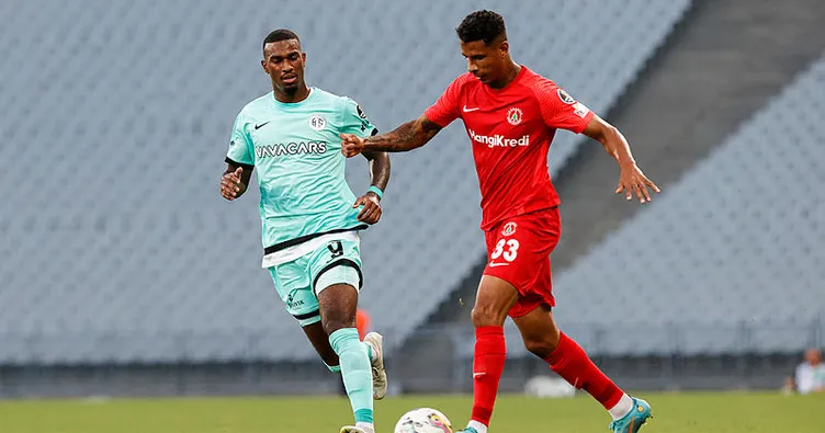 Antalyaspor, deplasmanda Ümraniyespor’u tek golle geçti