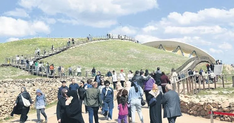 Göbeklitepe’ye ziyaretçi akını