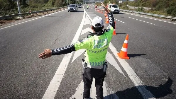 istanbulda-2-ilcede-yarin-bazi-yollar-trafige-kapatilacak-1789823322581.jpeg