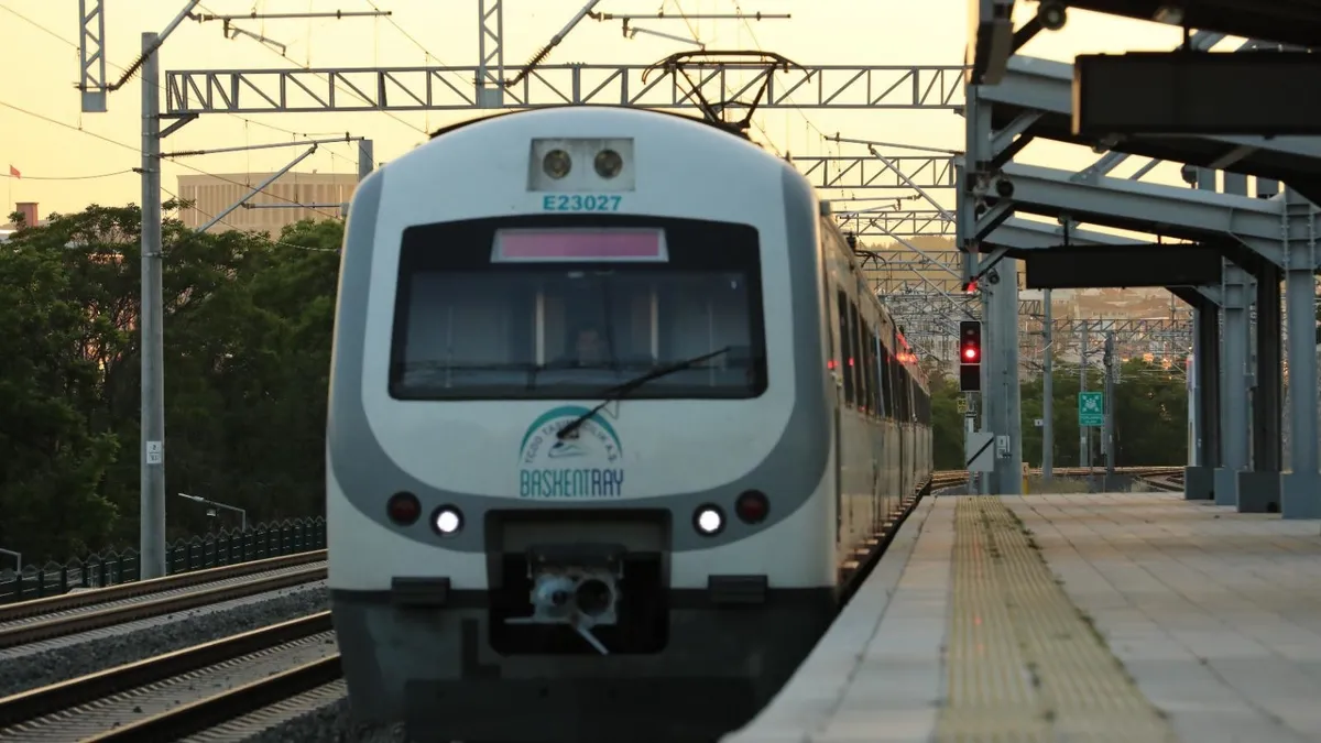 Başkentray’da rekor! Bakan Uraloğlu rakamlarla açıkladı Başkentray’da rekor! Bakan Uraloğlu rakamlarla açıkladı