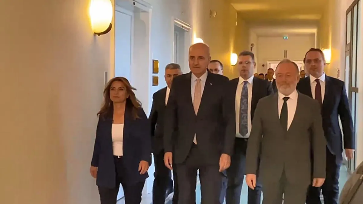 TBMM Başkanı Numan Kurtulmuş DEM Parti’yi ziyaret etti TBMM Başkanı Numan Kurtulmuş DEM Parti’yi ziyaret etti