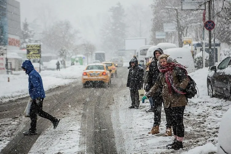 Meteoroloji’den son dakika hava durumu yağış uyarısı! İstanbul’a kar ne zaman yağacak?