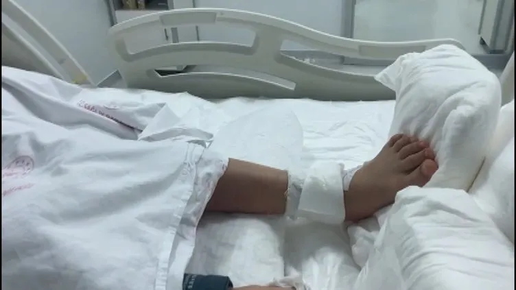 Okulda düşüp beyin kanaması geçirmişti! Anneden şoke eden iddia: Onu o şekilde gördüğümde ben bittim!