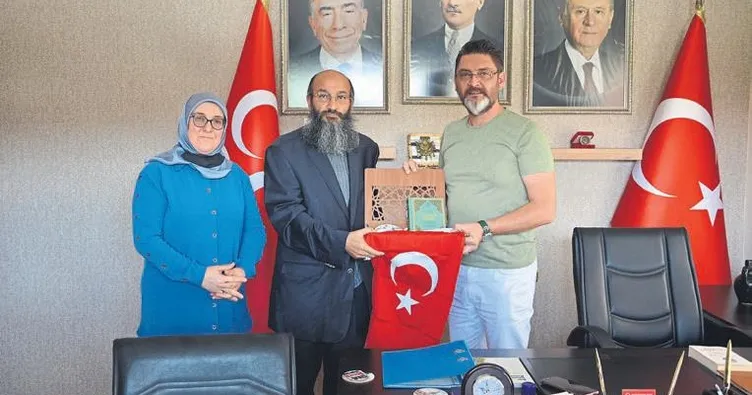 Ozan İlo’dan imza etkinliği