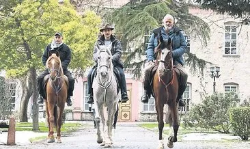 Endülüslü seyyahlara sürpriz kabul! 500 yıllık geleneğini canlandırmak için İspanya’dan yola çıkmışlardı