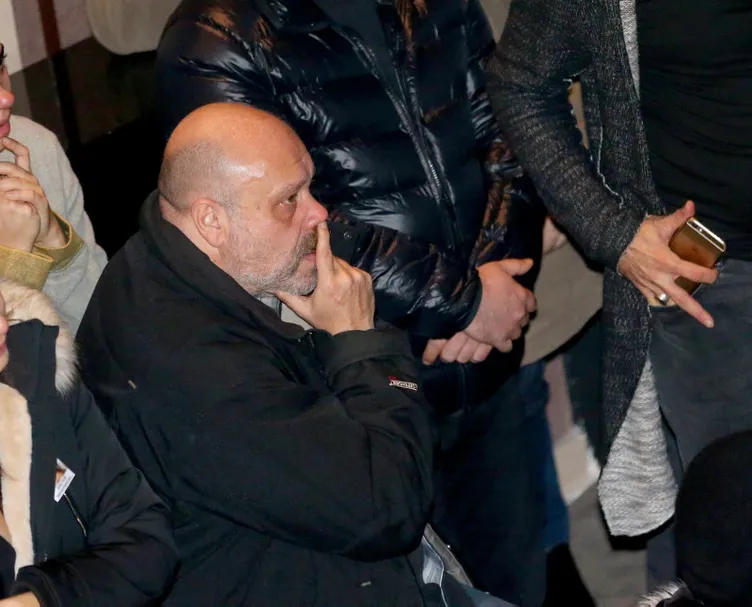 Ahmet Mümtaz Taylan’a şok: WhatsApp’ı çalındı arkadaşı dolandırıldı!