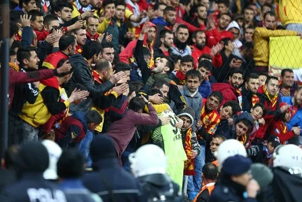 Kayserispor'un genç kalecisi Vedat'ın hüzünlü gecesi...