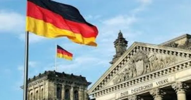 Almanya’da koalisyon ortağından ABD’ye “atom bombalarını geri çek” çağrısı