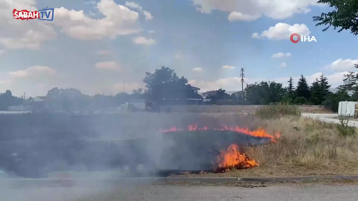Eskişehir’de bir mahallede aynı anda iki yangın | Video videosunu izle Eskişehir’de bir mahallede aynı anda iki yangın | Video videosunu izle