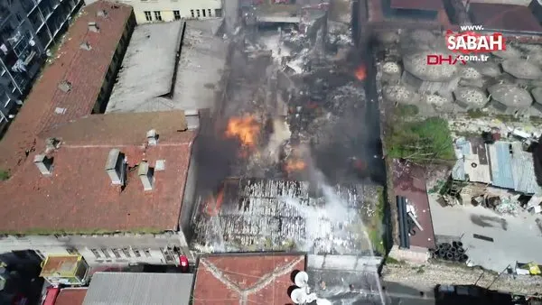 İstanbul Fatih Kumkapı'daki yangında patlama anları drone kamerasına yansıdı!