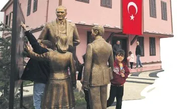 Ankara Ata’sına koştu