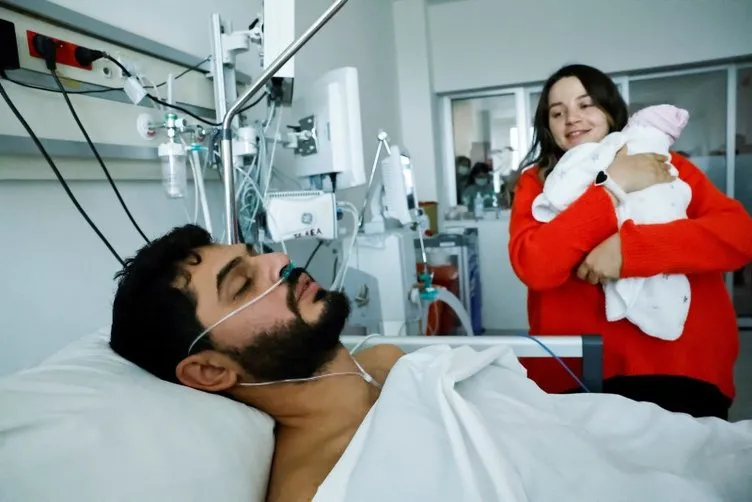 SON DAKİKA: Deprem gecesi baba oldu!  261. saatte kurtarılan Mustafa eşi ve kızına kavuştu