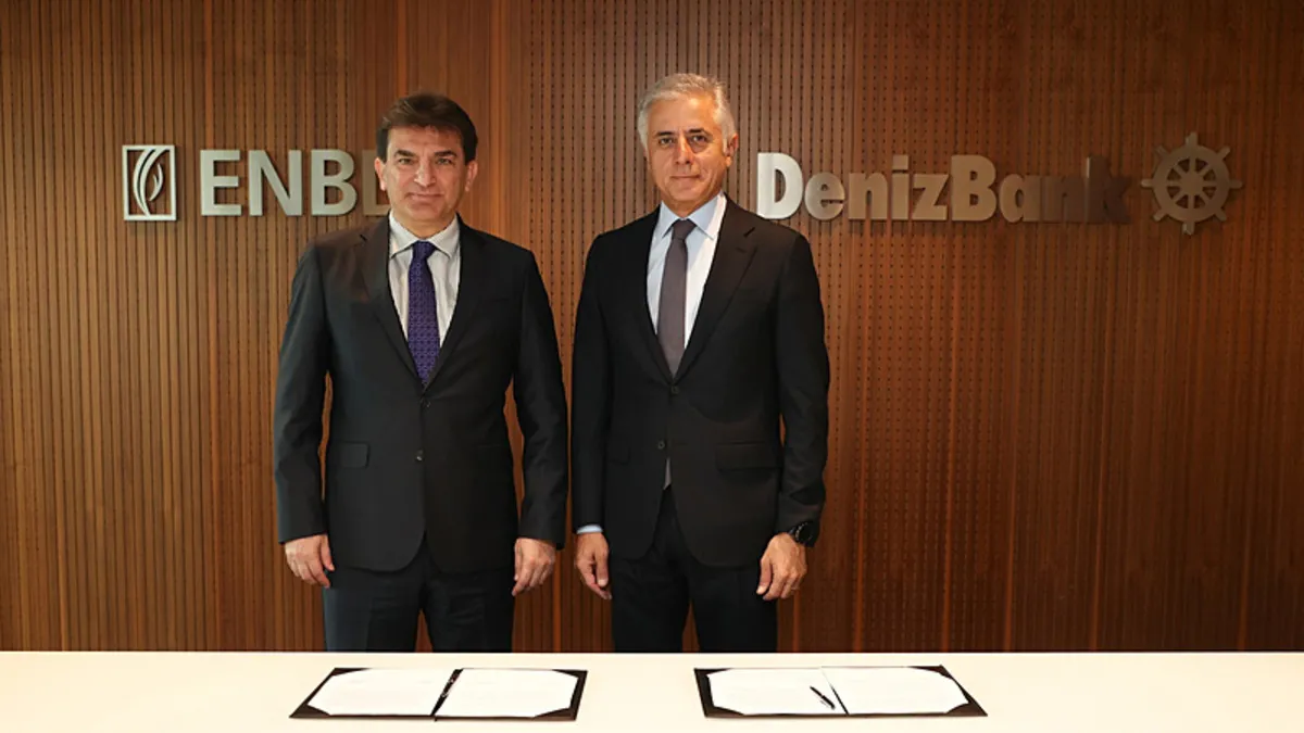 DenizBank ve ENBD, OYAK Grubu ile 400 milyon dolarlık krediye imza attı DenizBank ve ENBD, OYAK Grubu ile 400 milyon dolarlık krediye imza attı