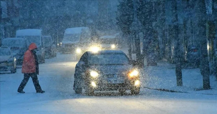 Kars’ta kar ve tipiden 65 köy yolu ulaşıma kapandı