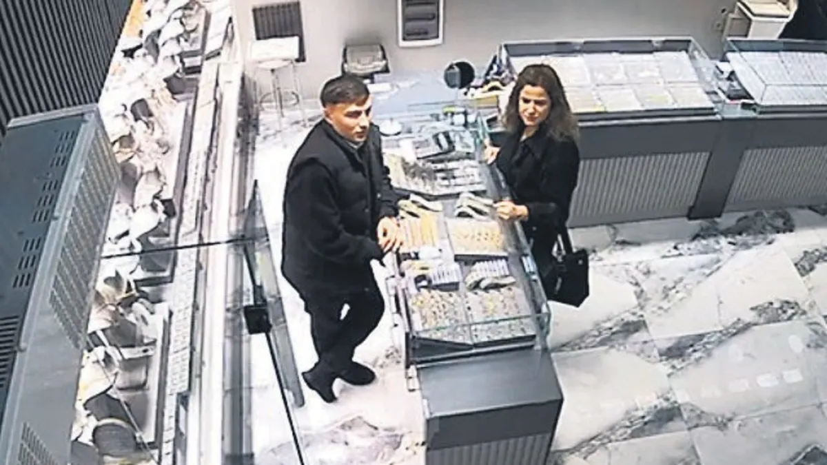 Güzellik Uzmanından Şoke Eden Dolandırıcılık: Sahte Altınla Müşterilerini Kandırdı!