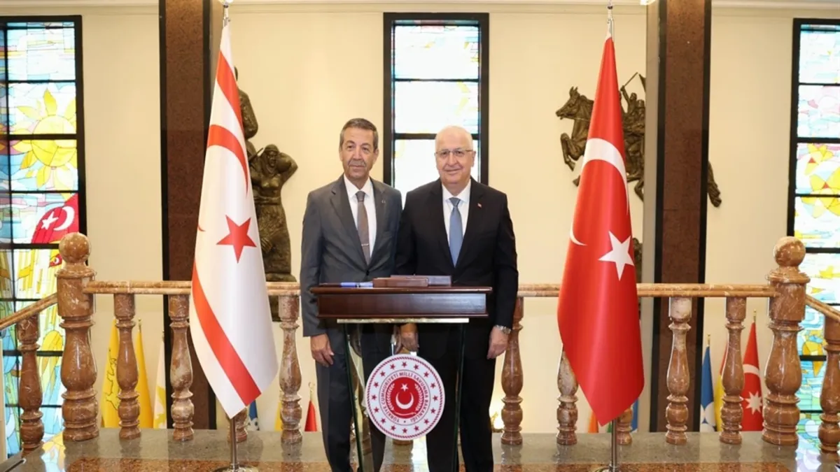 Bakan Güler KKTC Dışişleri Bakanı Ertuğruloğlu ile görüştü Bakan Güler KKTC Dışişleri Bakanı Ertuğruloğlu ile görüştü