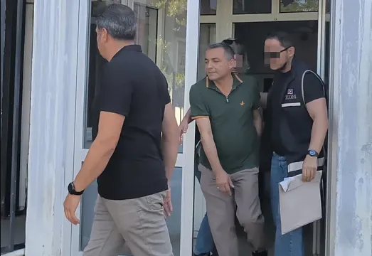 son-dakika-manavgat-belediyesinde-rusvet-carki-patladi-imar-muduru-her-seyi-itiraf-etti-milyon-dolarlar-havada-1776952220609.png (523×360)