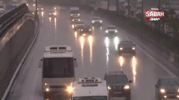 İstanbul'da yağmur yağışı | Video