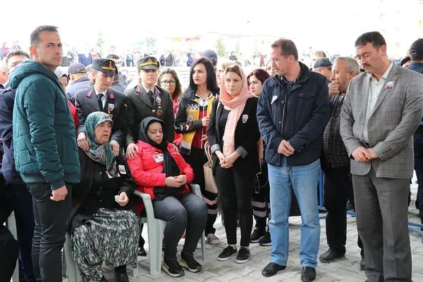 Dinamit imhası sırasında şehit düşen uzman çavuş toprağa verildi
