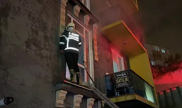 Karabük'te ev yangını: 2 öğrenci dumandan etkilendi #karabuk