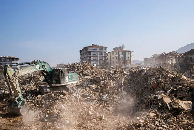 deprem-son-dakika-hatayda-5-buyuklugunde-deprem-1677169425359.jpg DEPREM SON DAKİKA: Hatay'da 5 büyüklüğünde deprem