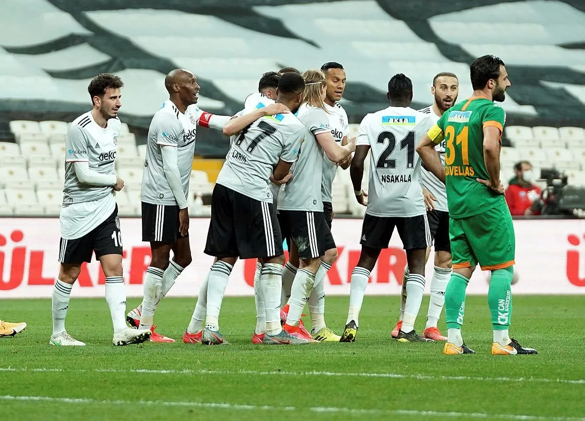 Son dakika haberi: Ahmet Çakar'dan olay Marafona yorumu! 'Elini çekiyor…' Beşiktaş haberleri