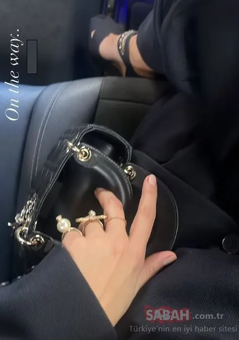 Tuba Büyüküstün dünyaca ünlü bir markanın defilesinde şıklığı ve güzelliğiyle hayran bıraktı!