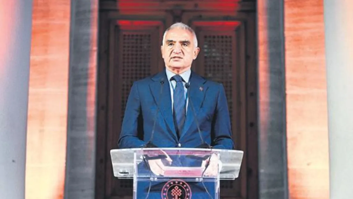 500 parça tarihi eser ele geçirildi