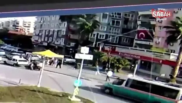 İzmir'de yaşanan depremde 34 kişiye mezar olan Rıza Bey apartmanının çökme anı kamerada! | Video