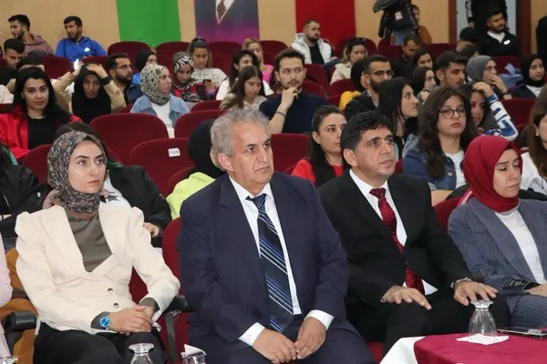 igdir-universitesinde-agiz-bakiminda-dogru-sanilan-yanlislar-konulu-konferans-duzenlendi-1715840665391.jpg