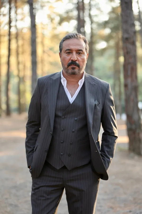 yeni-sezonda-firtina-estirecekler-saadet-isil-aksoy-ve-mustafa-ustundag-abinin-kadrosunda-1788332777567.jpg