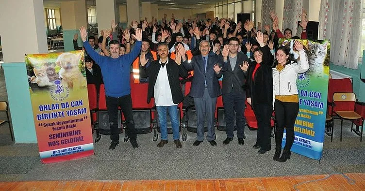 Akşehir Belediyesinden ‘Hayvan Hakları’ seminerleri