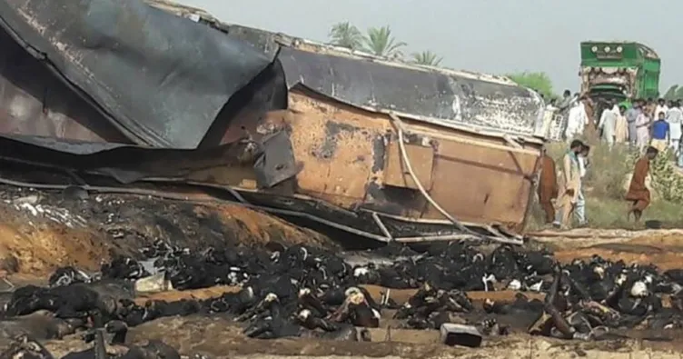 Pakistan’da yakıt tankeri patladı: 2 ölü