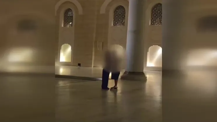 Çamlıca Cami avlusunda çekilen ahlaksız görüntü sosyal medyada büyük tepki topladı | Video