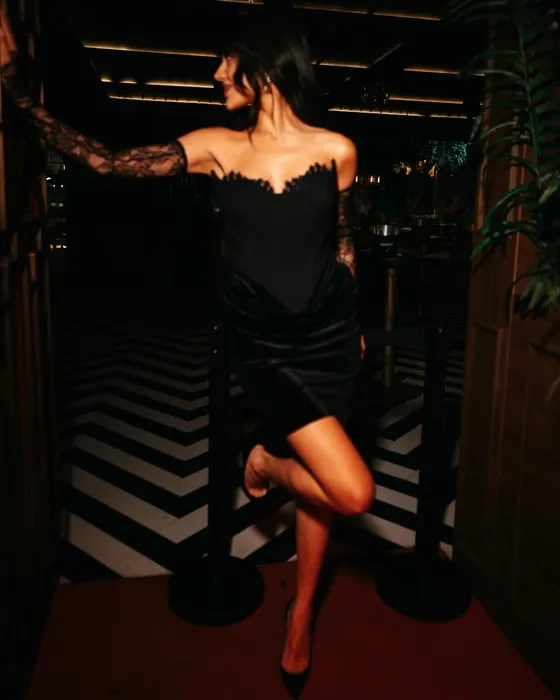 ’Müzikte sınır koymayı sevmiyorum’ demişti! Şarkıcı Elif Buse Doğan’ın değişen tarzı dikkat çekti!