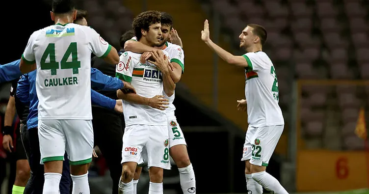 Salih Uçan’ın menajerinden transfer açıklaması